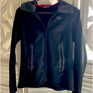 Arcteryx hooded fleece zippered jacket size M